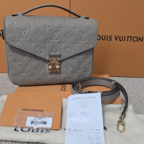 Authentic Louis Vuitton Pouchette Metis And Matching Zoe Wallet Tourterelle - Picture 2 of 15